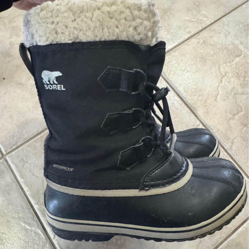 Kids Size 2 Sorel Boots